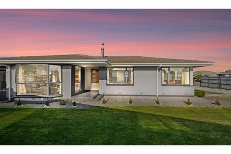 Photo of property in 46 Denise Crescent, Hornby, Christchurch, 8042