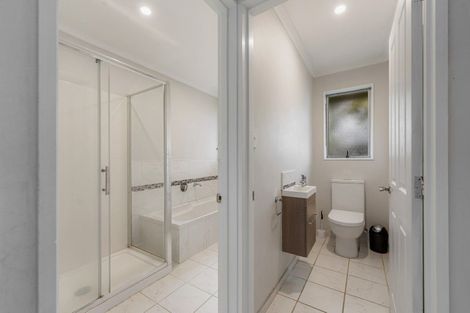 Photo of property in 7 Denver Place, Milson, Palmerston North, 4414