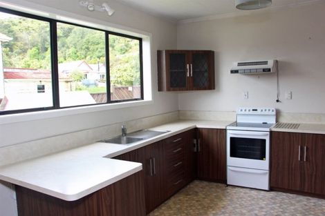 Photo of property in 37 Shakespeare Street, Greymouth, 7805