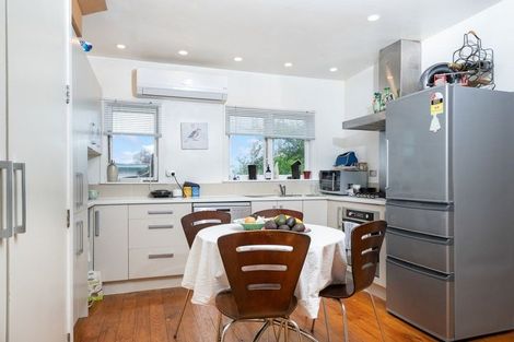 Photo of property in 74 Forest Hill Road, Henderson, Auckland, 0612