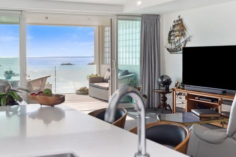 Photo of property in 1/154 Marine Parade, Mount Maunganui, 3116