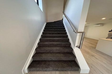 Photo of property in 8/13 Grove Lane, Pakuranga, Auckland, 2010