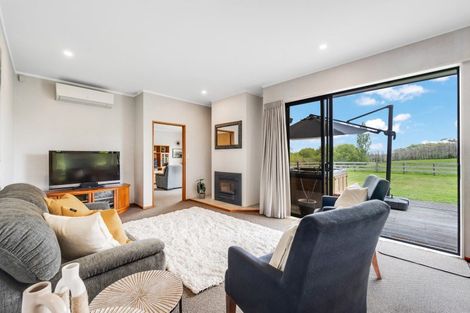 Photo of property in 30 Clifton Road, Whitford, Howick, 2571