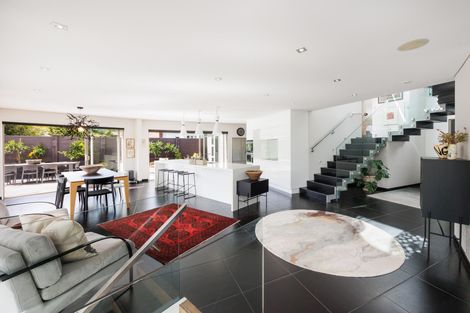 Photo of property in 25 Trent Avenue, Hokowhitu, Palmerston North, 4410