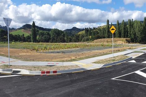 Photo of property in 8 Mataikokako Loop, Kawakawa Bay, 2585