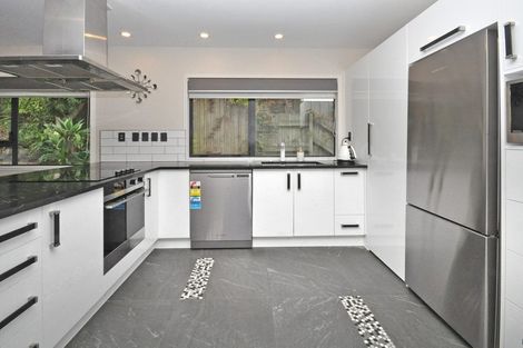 Photo of property in 1b George Laurenson Lane, Mount Roskill, Auckland, 1041