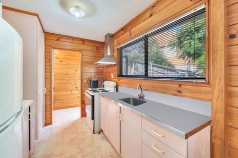 Photo of property in 10a Halberg Street, Glenfield, Auckland, 0629