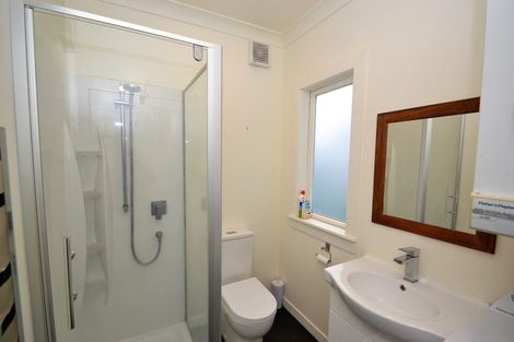 Photo of property in 4 Raroa Crescent, Northland, Wellington, 6012