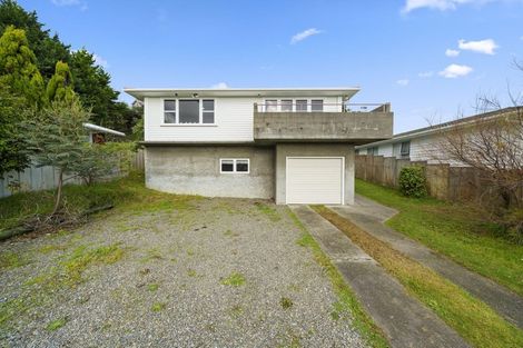 Photo of property in 18 Tarawa Street, Paekakariki, 5034