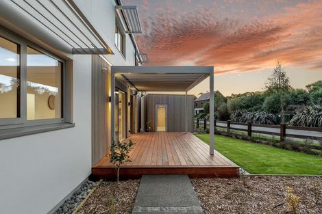 Photo of property in 1 Kahika Lane, Westmorland, Christchurch, 8025