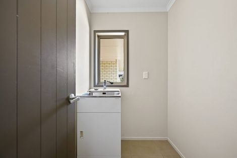 Photo of property in 11 Trauzer Place, Flagstaff, Hamilton, 3210