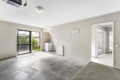 Photo of property in 24 Sheddings Lane, East Tamaki, Auckland, 2016