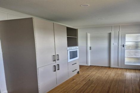 Photo of property in 180 Powderham Street, New Plymouth, 4310