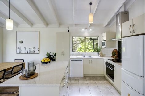 Photo of property in 34 James Cook Street, Havelock North, 4130