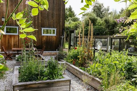 Photo of property in 2 Wineberry Lane, Wanaka, 9305