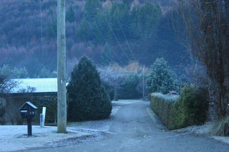 Photo of property in 13 Criterion Street, Arrowtown, 9302