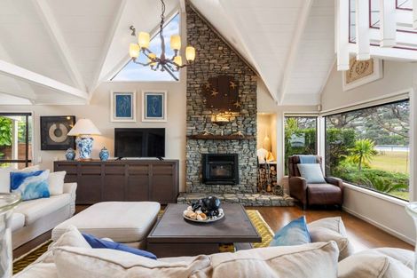 Photo of property in 7 Vista Paku, Pauanui, Hikuai, 3579