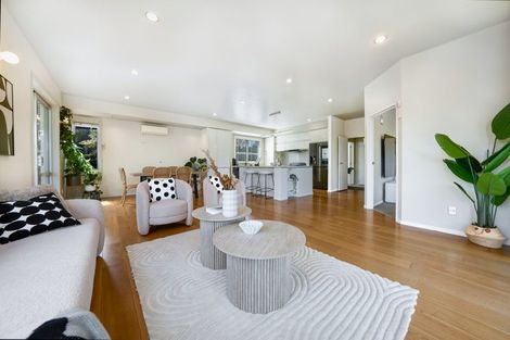 Photo of property in 11 Bankside Road, Silverdale, 0932