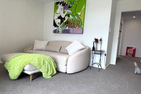 Photo of property in 2 Nga Tutu Place, Belmont, Auckland, 0622