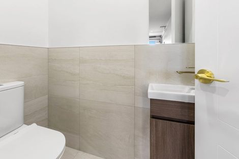 Photo of property in 2a Feasegate Street, Manurewa, Auckland, 2102