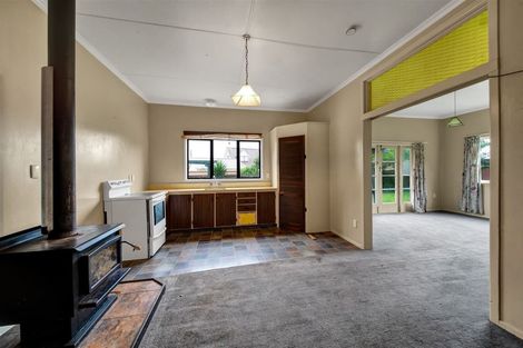 Photo of property in 28a Collins Street, Hawera, 4610