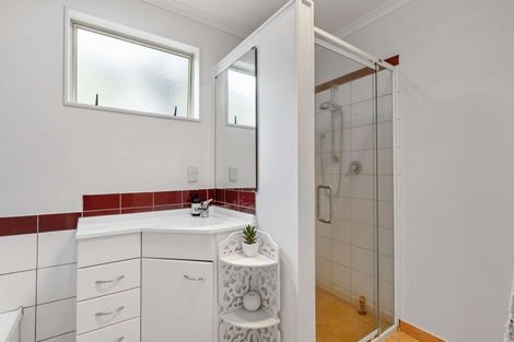 Photo of property in 18 Premila Drive, Pukekohe, 2120