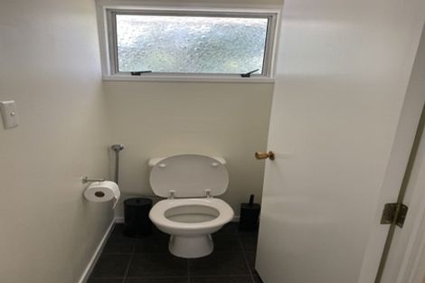 Photo of property in 42 Claverdon Drive, Massey, Auckland, 0614