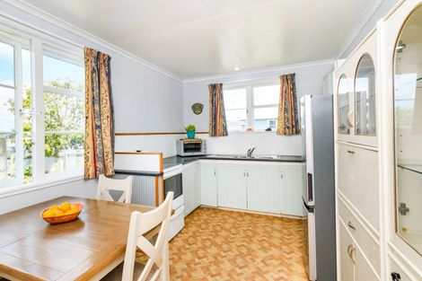 Photo of property in 15 Humber Street, Rongotea, 4476