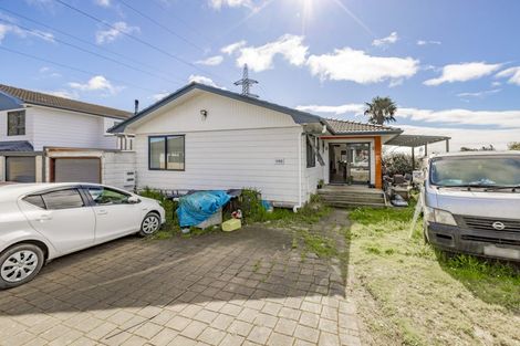 Photo of property in 1/52 Sikkim Crescent, Clover Park, Auckland, 2019
