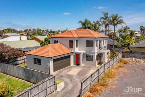 Photo of property in 57 Wiseley Road, West Harbour, Auckland, 0618