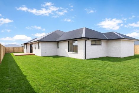 Photo of property in 20 Boyce Crescent, Cambridge, 3434