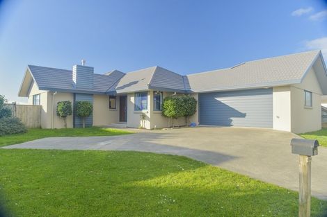 Photo of property in 161 Pacific Drive, Fitzherbert, Palmerston North, 4410