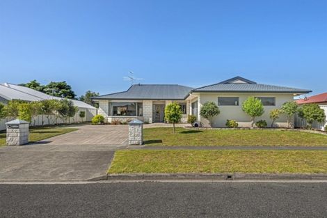 Photo of property in 21 Margaret Place, Lytton West, Gisborne, 4010