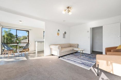 Photo of property in 10 Rena Place, West Harbour, Auckland, 0618