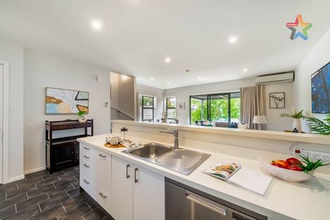 Photo of property in 17 Glen Evans Crescent, Fairfield, Lower Hutt, 5011