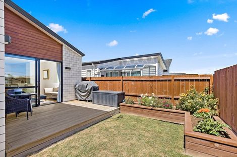 Photo of property in 13 Matakohe Road, Westgate, Auckland, 0814