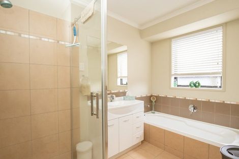 Photo of property in 29 Benner Drive, Ngatea, 3503