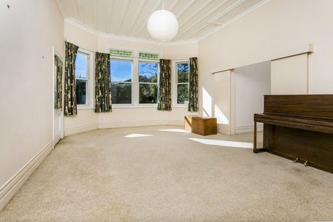Photo of property in 120 Eskdale Road, Birkdale, Auckland, 0626