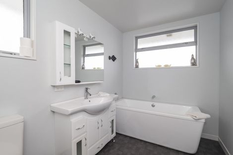 Photo of property in 51 Ludlow Drive, Huntingdon, Ashburton, 7774