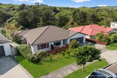 Photo of property in 47 Te Puia Drive, Aotea, Porirua, 5024