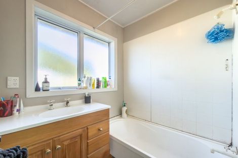 Photo of property in 71 Kakapo Street, Waikiwi, Invercargill, 9810