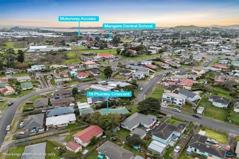 Photo of property in 19 Plumley Crescent, Mangere, Auckland, 2022