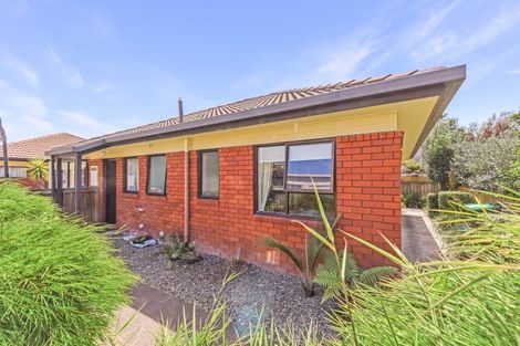 Photo of property in 2/45 Tahunanui Drive, Tahunanui, Nelson, 7011