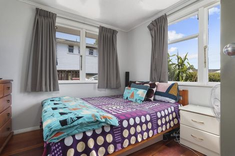 Photo of property in 4a Shoreham Street, Avondale, Auckland, 0600