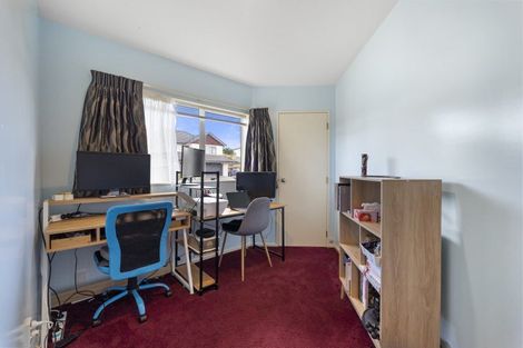 Photo of property in 5 Lorna Irene Drive, Raumati South, Paraparaumu, 5032