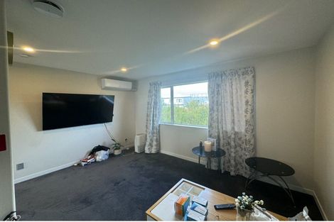 Photo of property in 517 East Coast Road, Murrays Bay, Auckland, 0630