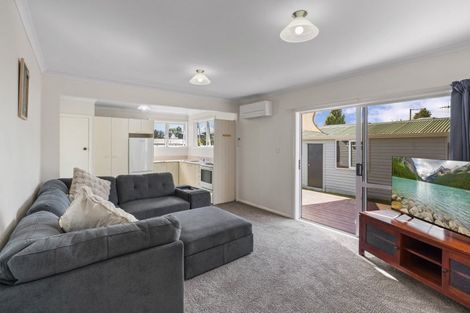 Photo of property in 118 Gillies Avenue, Taupo, 3330