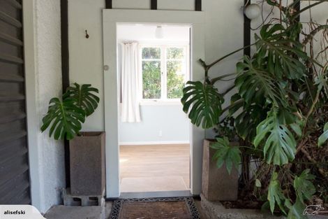 Photo of property in 12 Endeavour Street, Nelson South, Nelson, 7010