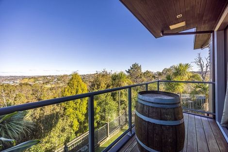 Photo of property in 106 Hillcrest Road, Hatfields Beach, Orewa, 0931
