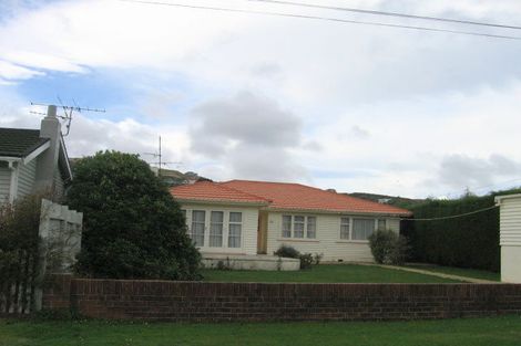 Photo of property in 76 Oxford Street, Tawa, Wellington, 5028